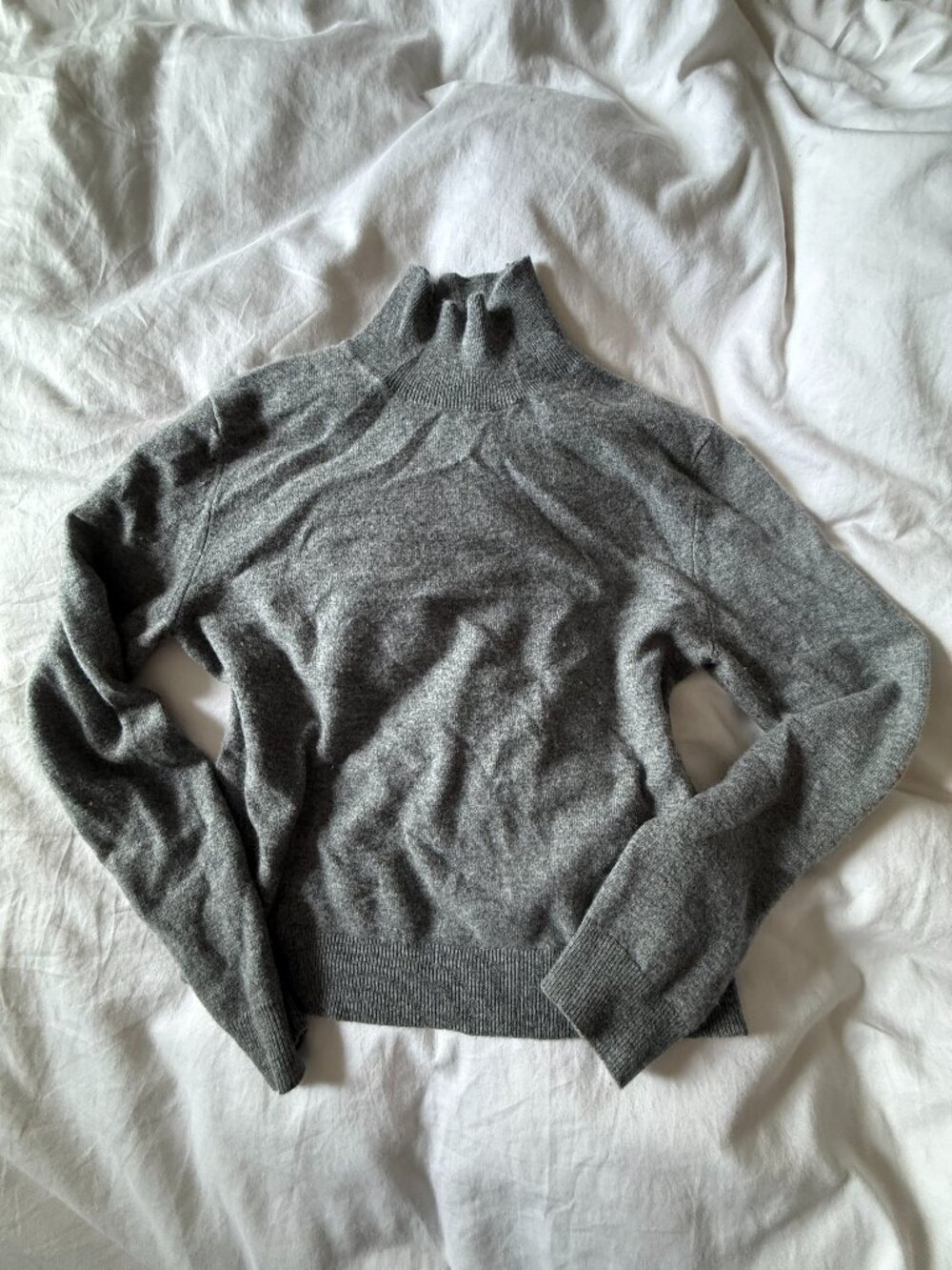 Aritzia Knit Sweater – Grey, Size Medium